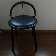 スツールの画像