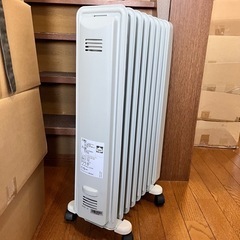 【安心安全】デロンギ デジタルラディアント オイルヒーター 1200w 8-10畳 De'Longhi  KHD410812の画像