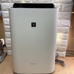 シャープ　SHARP 加湿空気清浄機　KC-F50-W（P-107）
