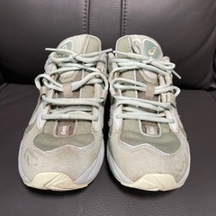 レアasics gmbh gel-kayano 5 og lichen rockの画像