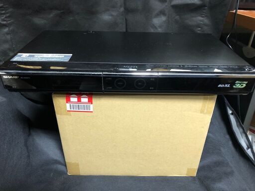 シャープ　AQUOS HDD内蔵ブルーレイディスクレコーダー　２番組同時録画　HDMI接続可　BD-HDW73　2011年4月発売モデル