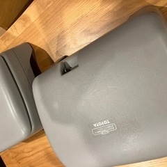 TOYOTA純正　カーシートバック収納テーブル×2