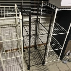 最終値下げ😊ラック二つで1050の画像