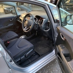 誰でも分割OKの車屋です！ホンダフィット　走行2万キロ　車検2年付き　平成21年式　修復歴なし　キーレス　の画像