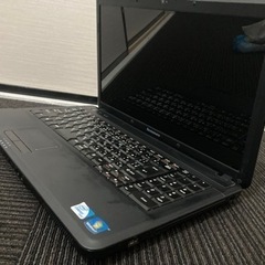 ノートパソコンの画像