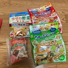 犬用品:ドックフード、おやつ6点まとめ売りの画像