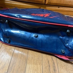 NIKE エナメルバッグの画像