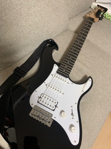 商談中Yamaha pacifica エレキギター