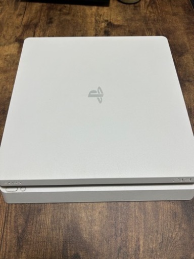 「PlayStation®4 グレイシャー・ホワイト 500GB CUH-2100AB02」