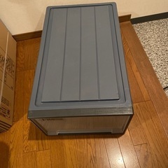 【中古】衣装ケース3つ　サイズ違い（同サイズ2個/別1個）の画像
