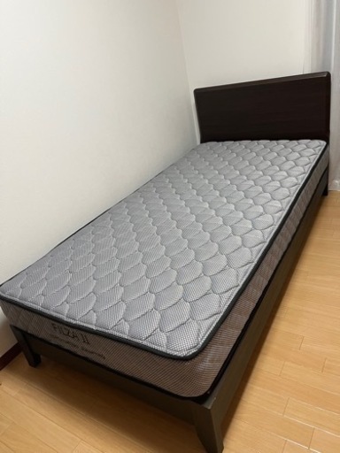 ベッド&マットレス　ニトリ