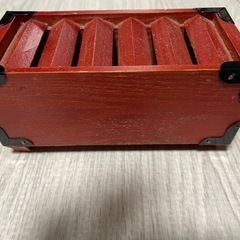 賽銭箱型の貯金箱の画像