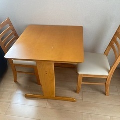 2人掛けダイニングテーブルセットの画像