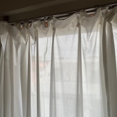 ニトリ　遮熱レースカーテン　トリミラーの画像