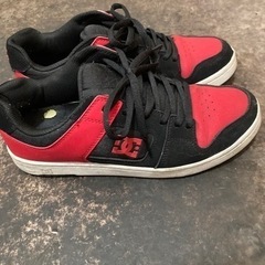 DC スニーカー　訳あり⑵