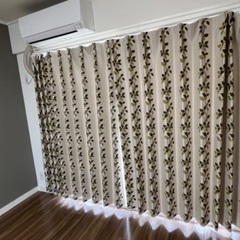ニトリ　オーダーカーテン　フィーユ2  と　レースカーテンの画像