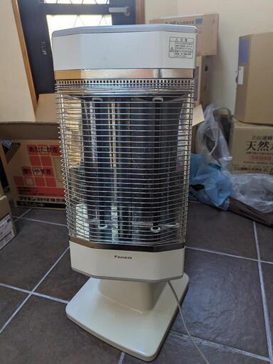 ダイキン遠赤外線暖房機・セラムヒート