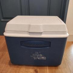 Rubbermaid社製　クーラーボックス