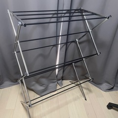折りたたみ式物干しスタンド