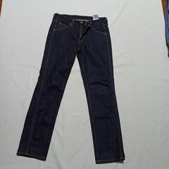 未使用レディースデニムパンツLevi'sの画像