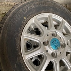 スタッドレスタイヤ　アルミホイール　ダンロップ　145r 12インチ　軽自動車用の画像