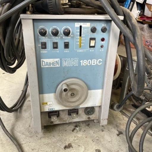 ダイヘン　200V 三相　半自動溶接機