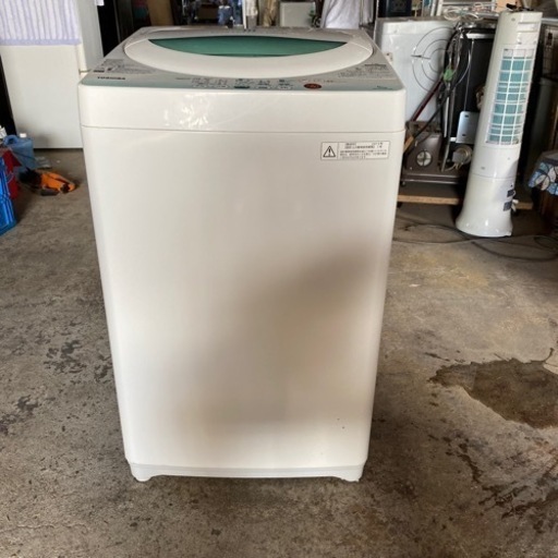 東芝全自動洗濯機　５キロ