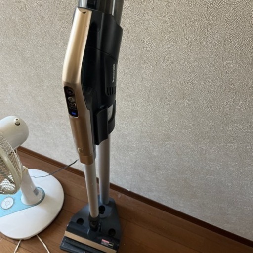 パナソニック　充電式掃除機