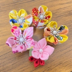 つまみ細工の小物👘の画像
