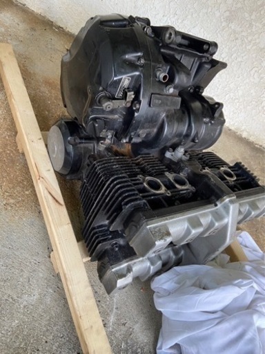 xjr4hm部品取りエンジン