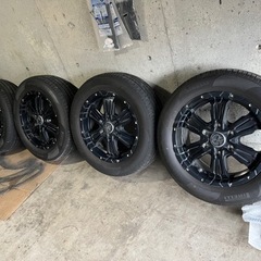 ハイエース　ホイールタイヤ