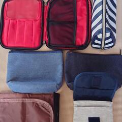 バッグ、ポーチ全て引き取っていただける方どうぞ👜の画像