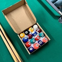 【美品‼️】コンパクト♪ 125cm幅ビリヤード台 キュー＆新品ボール付き セット 4フィートの画像