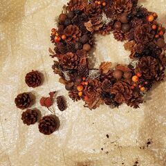 お洒落なオータムリースの画像