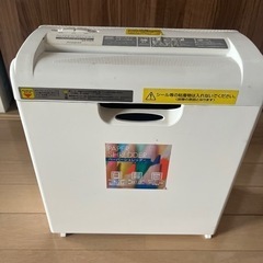 アイリスオーヤマ シュレッダー ホワイト