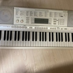 【電子キーボード】 61鍵盤　カシオHIKARI LK-208の画像