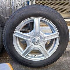 スタッドレスタイヤ　185/65R15　15X6J　日産　ノート　アルミホイール　（写真掲載1-5枚目）の画像