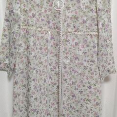 バラ柄ワンピース