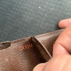 ヴィトン　二つ折りの画像