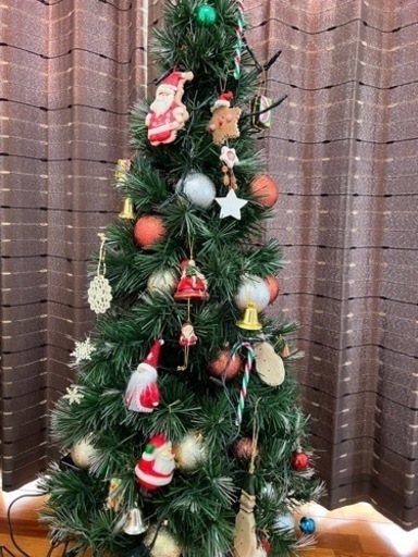 クリスマスツリー　光タイプ　１３０cm〜140cm 沢山のオーナメント付き　名護市受け渡し希望