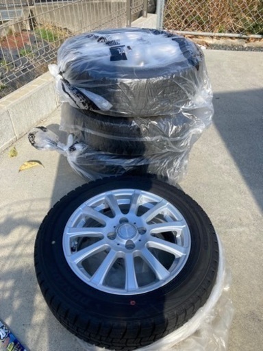 タイヤ　ウィンターマックス02 175/65R15