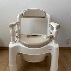 ポータブルトイレ