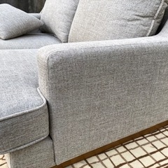 美品 Noel 2人掛け ファブリックソファ ベージュ