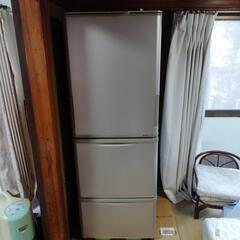 SHARP　冷蔵庫　2012年