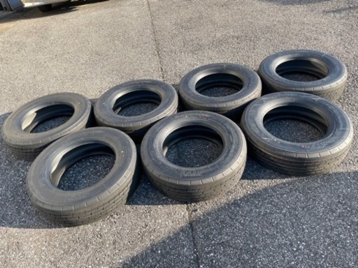 美品✴︎ブリヂストン✴︎R173 ラヂアル215/70R17.5 7本 トラック