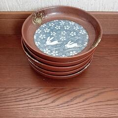 うさぎ 和皿(食器)の中古が安い!激安で譲ります・無料で うさぎ 和皿(食器)の中古が安い!激安で譲ります・無料で