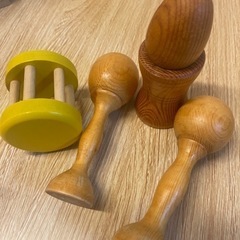 木の楽器の画像