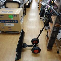 万能スチールショベル君 雪かき 雪押し スコップ ショベル ダンプ  タイヤ付き 除雪道具 西岡店の画像