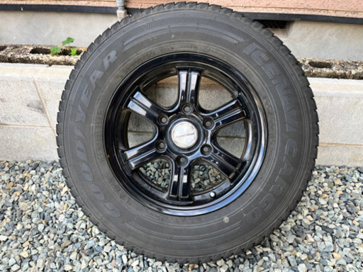 ハイエースワゴン　スタッドレスタイヤ&ホイール　195/80R15