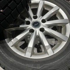 締切　16インチ　スタッドレス　ホイールセット、セダンサイズ　215/60 の画像